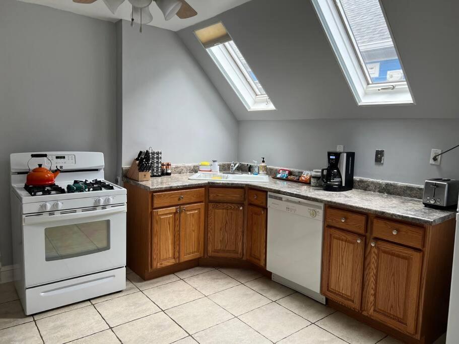 Bright, Big Family Escape, W/Parking, Dogs Welcome Oak Park Exterior photo